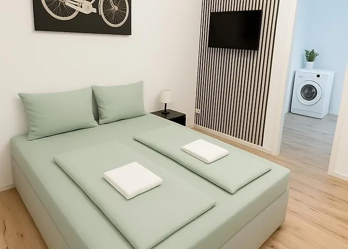 City Flat C